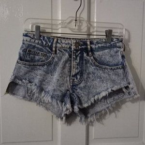 The Frayed Mid Rise Acid Wash Button Fly Jean Shorts Size 2